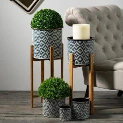 SULLIVANS Black and White Gemoetric Pattern Metal Planter on Stand (Set of 2) -Vigoro sales Store black and white patterned sullivans plant pots met1830 4f 1000