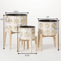 SULLIVANS White and Gold Flower Burst Metal Planter on Stand (Set of 3) -Vigoro sales Store white and gold patterned sullivans plant pots met1880 1f 1000